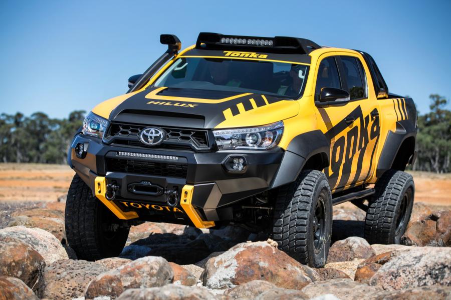  Toyota Hilux Tonka Concept 2017 года  (фото 9 из 40)